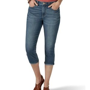 Womens Riders by Lee Capris Size 6 Medium Wash Jasper Denim New